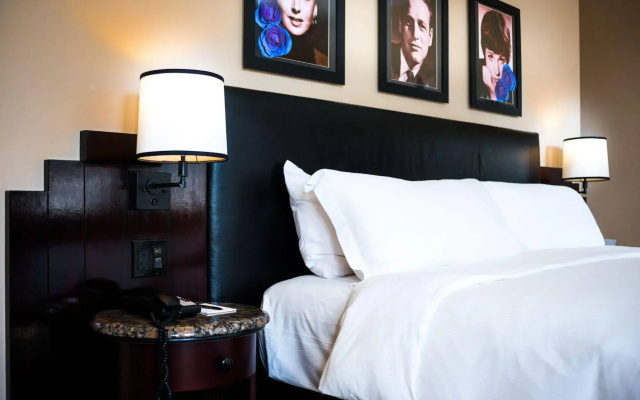 Washington Square Hotel