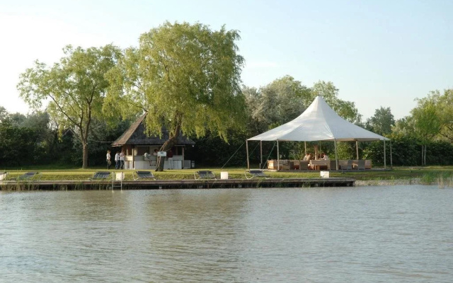 Hoteldorf Seepark Weiden