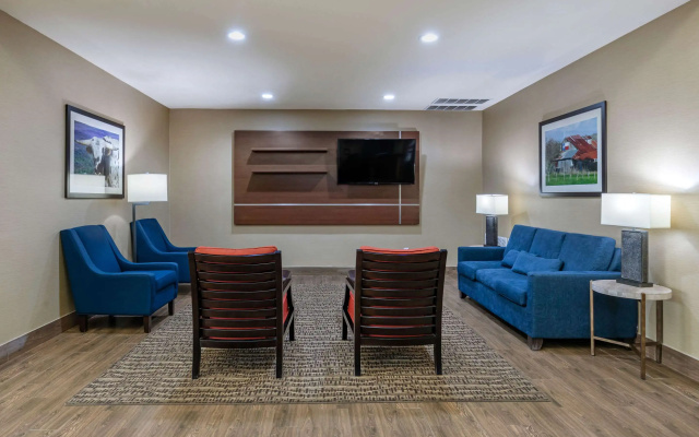 Comfort Suites Ennis