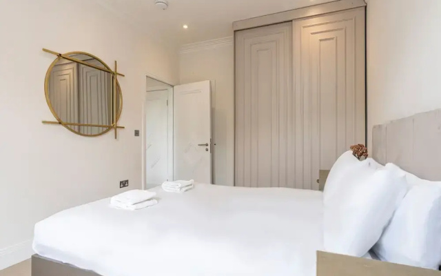 Luxury Apartments Near Harrods and the Science Museum