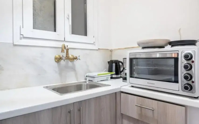 Panormou metro station 1 bedroom 2 persons flat