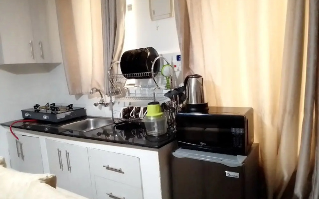 1 Bed Flat - Sleeps 2 - Parking - Wifi