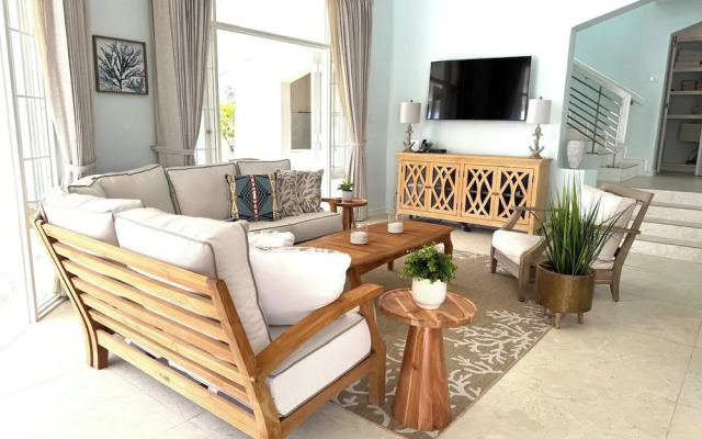 Silver Sands Villas - by Zenbreak