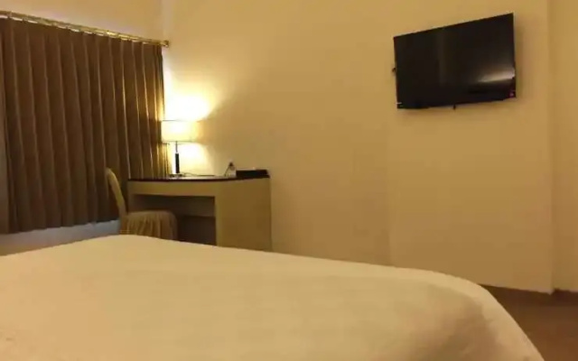 Grand Surya Hotel