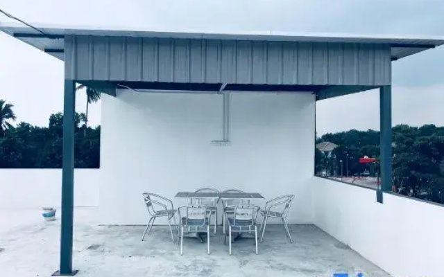 LunaStay (Shared Common Area)