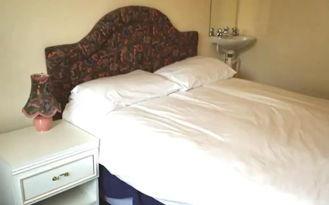 Ely Guest House