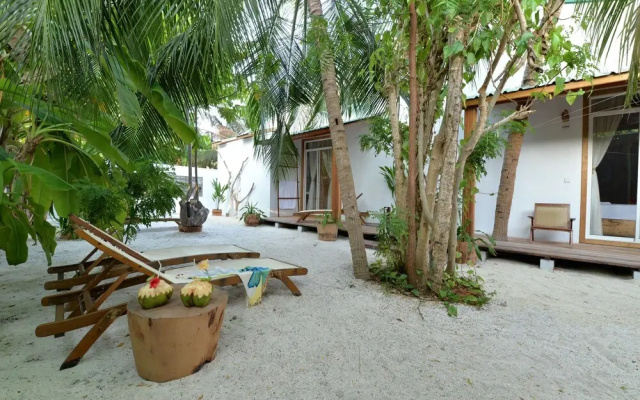Eden BAANI Lodge
