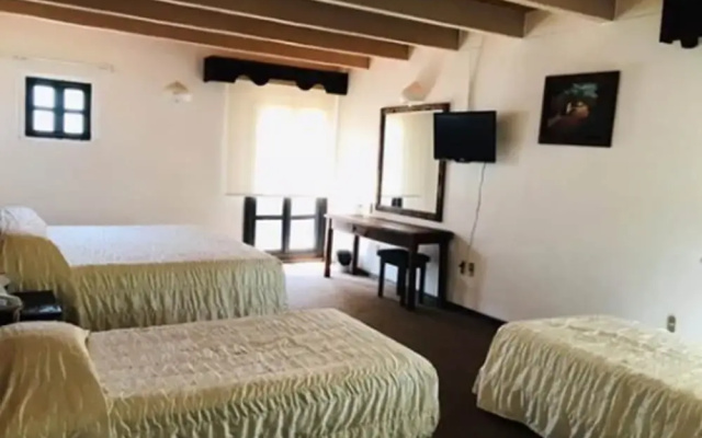 Hotel La Mansión