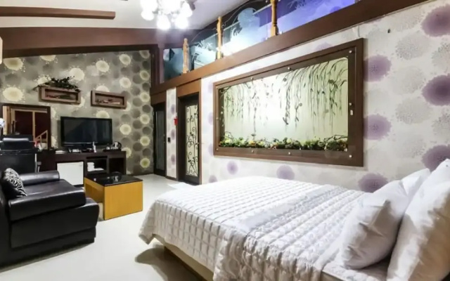 Noblesse Motel
