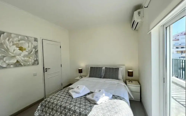 Quarteira Ocean Breeze 1 With Pool