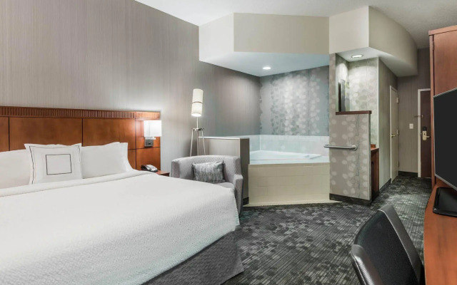 Courtyard by Marriott Providence Lincoln