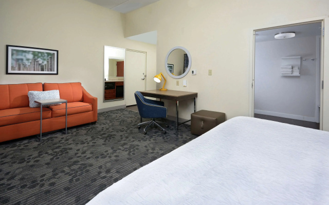 Hampton Inn & Suites Clinton - I-26