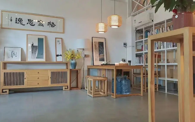 Jinju Art  Hotel