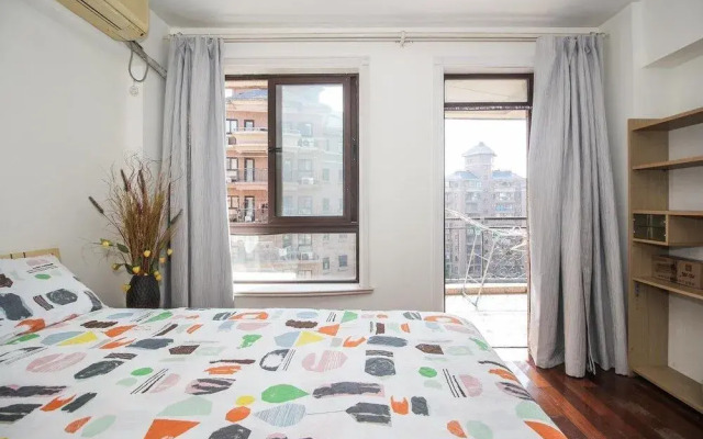 Ellies Apartment Biyun Branch