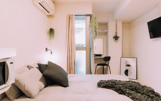 Minimalist Loft 203