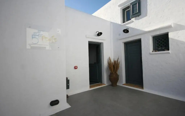 5 Traditional Suites