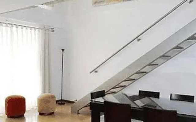 Travelers Orange Suites