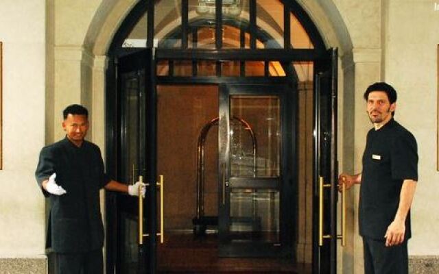 Отель Salisbury Hotel США, Нью-Йорк - 8 отзывов об отеле, цены и фото номеров - забронировать отель Salisbury Hotel онлайн вид на фасад