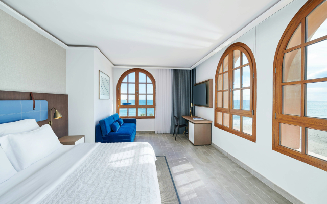 Le Meridien Ra Beach Hotel & Spa