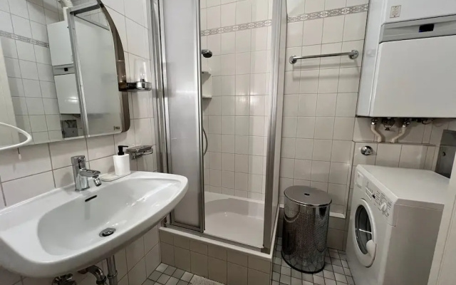 Vienna Spacious 2BR Apt Long Stay
