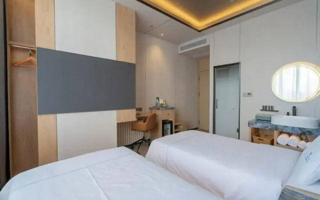 Dequan ShanShui Hotel