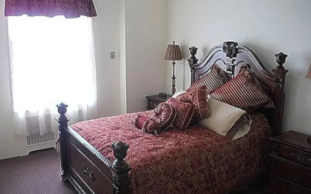 The George Washington Hotel