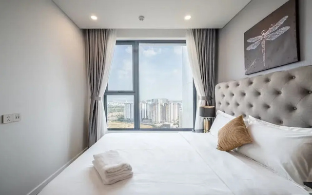 Sunny Lumiere Riverside Luxury Residence