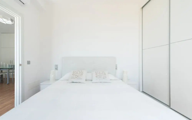 Great Balcony Apartament, Beach Views, Wifi