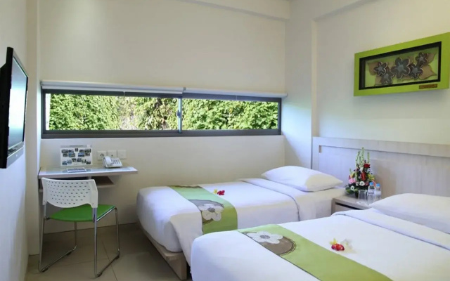 J Hotel Kuta