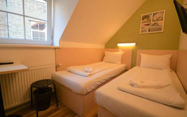 Stay Express Hotel