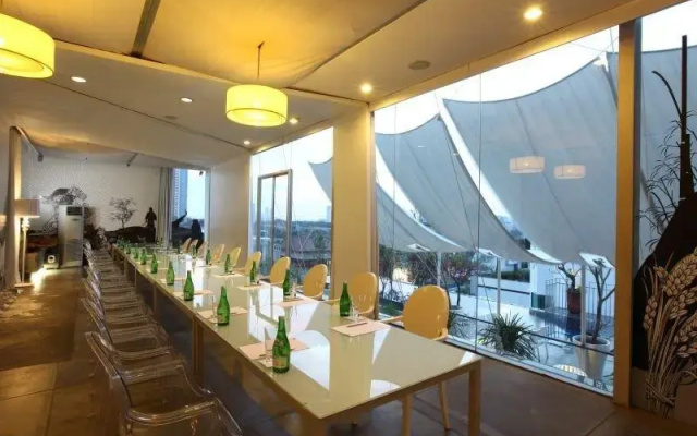 Kemang Icon By Alila Hotel
