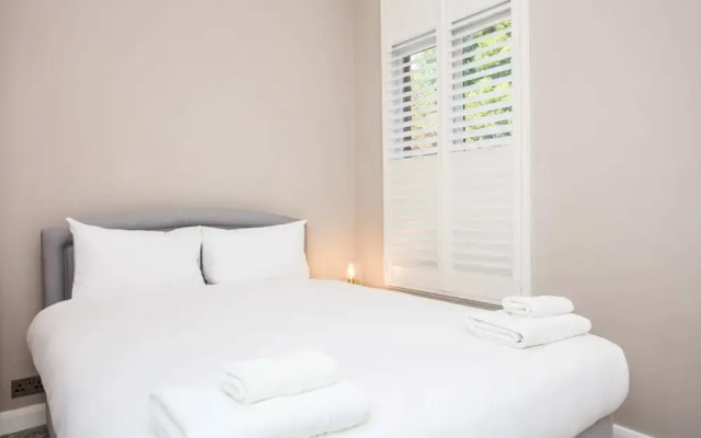 Bright, Vibrant 1 BD Apartment in Sth Hampstead