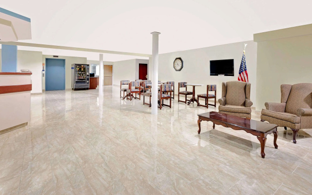 Microtel Inn & Suites by Wyndham Hagerstown by I-81