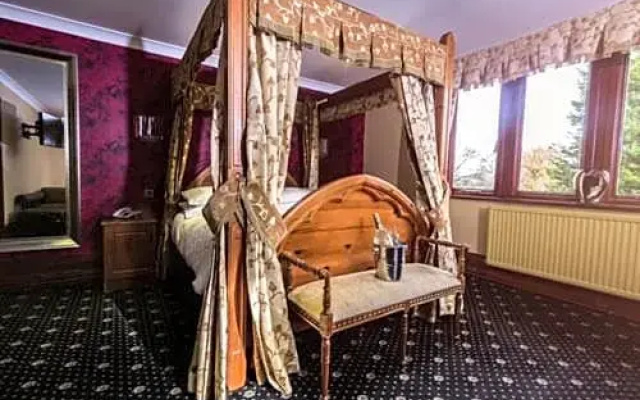The Whitehall Hotel