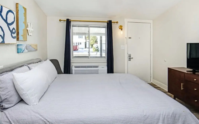 Coastal Suites Resort