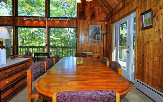 Mountainside Lodge