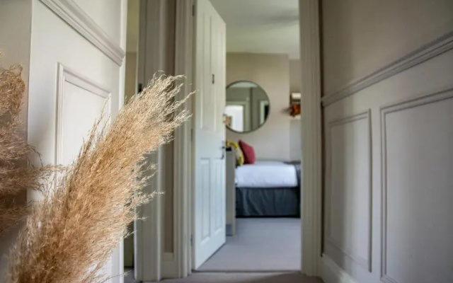 Apple Tree Bed  Breakfast