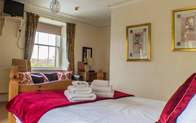 The Royal Oak Hotel
