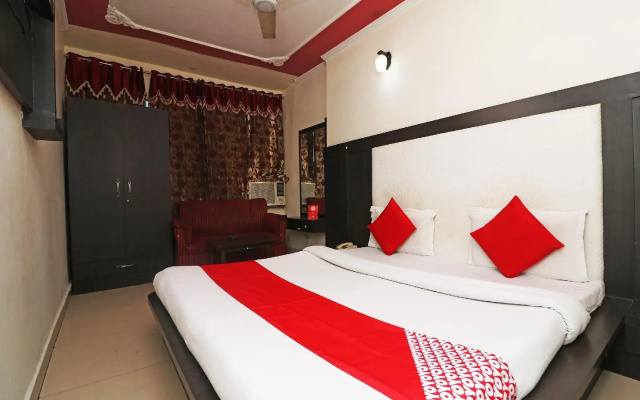 OYO 35806 Hotel Himgiri