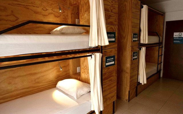 Nomads Hotel, Hostel & Rooftop Pool