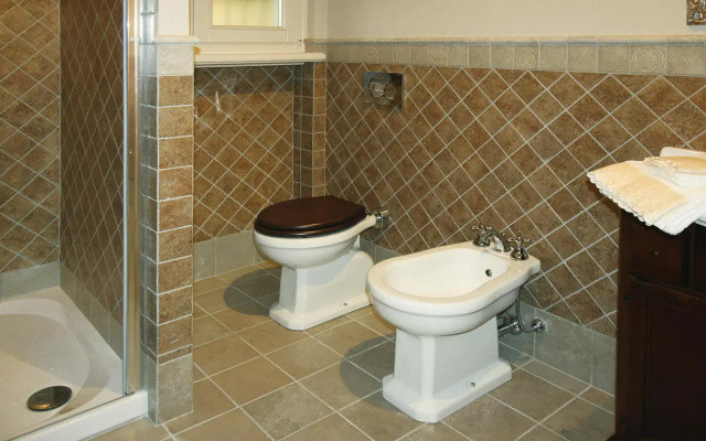 In Camaiore With 3 Bedrooms And 2 Bathrooms