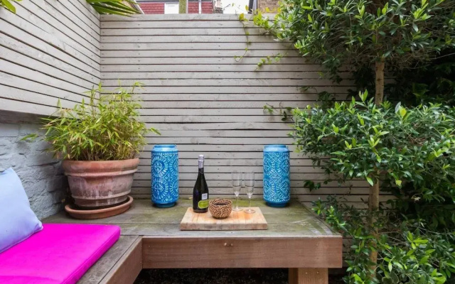 Gorgeous 2 Bed Fulham Flat With Garden