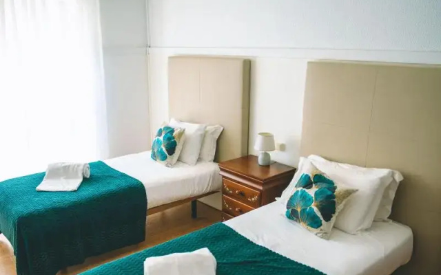 LAURUS Hotel