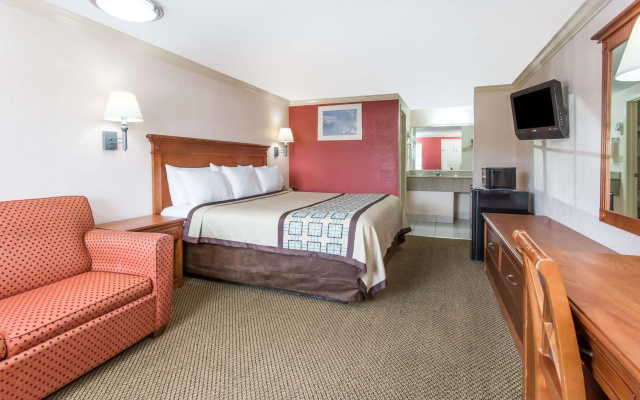 Days Inn by Wyndham Virginia Beach Town Center