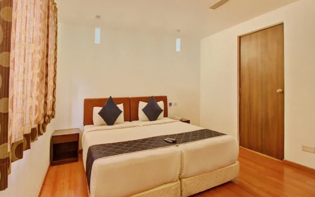 OYO 10744 Grand Marena