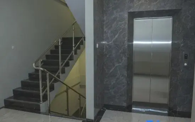 Nadya Hotel