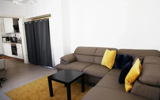 Apartment am Rhein