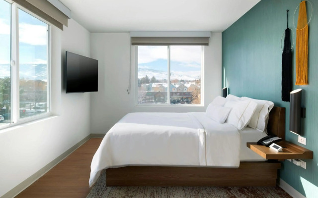 Element Reno Experience District