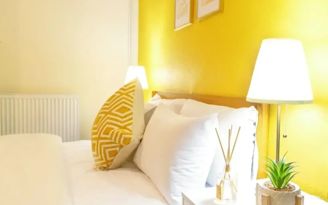 Charming Frome Retreat With 4 Bedrooms