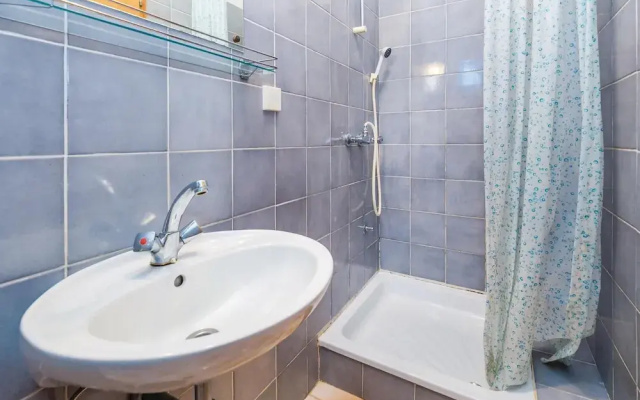 Stunning Home in Rab With Wifi and 4 Bedrooms